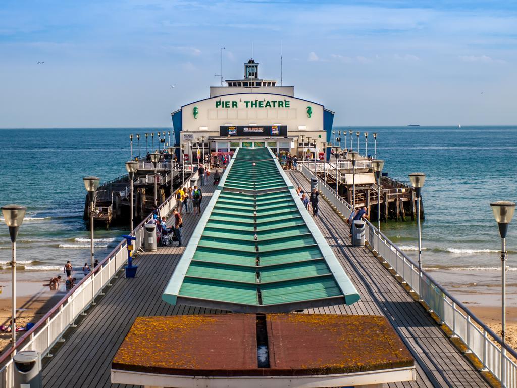 Hotel Balincourt Bournemouth Exteriér fotografie The pier theatre