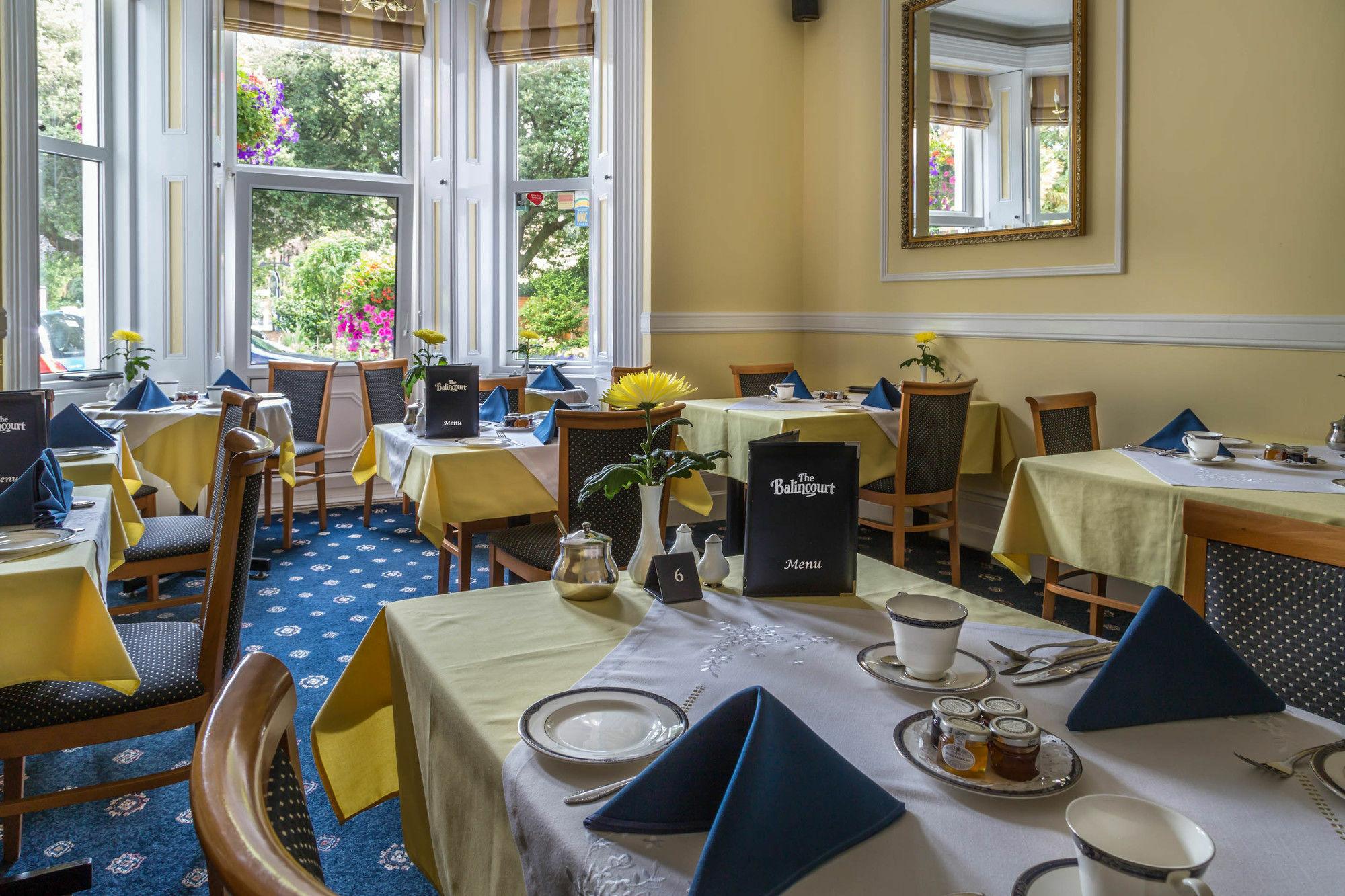 Hotel Balincourt Bournemouth Exteriér fotografie The dining room at the hotel